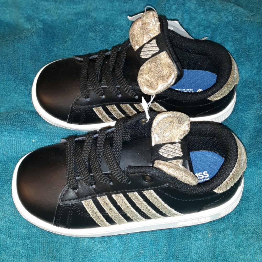 K-SWISS - Picture 2 of 2
